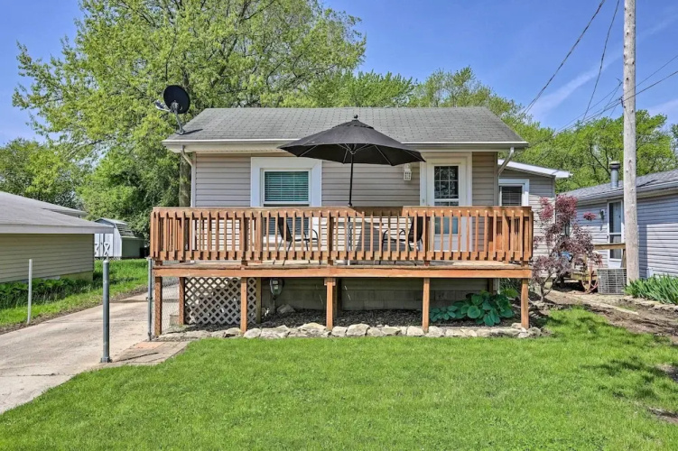 Home w/ Lake-view Deck by Camp Perry & Magee Marsh
