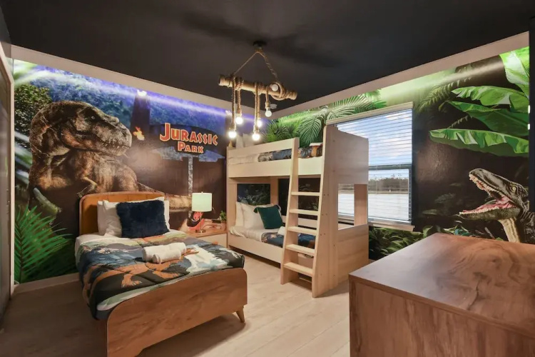 Luxurious Villa With Resort-style Amenities