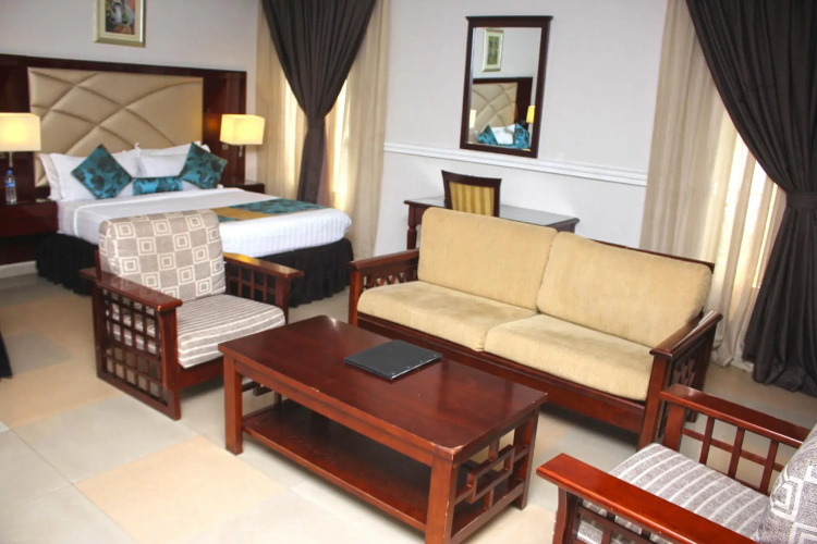De Renaissance Hotel