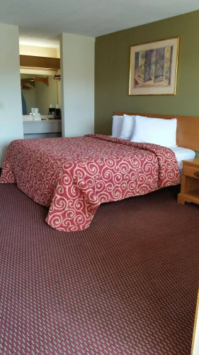 Centralia Inn