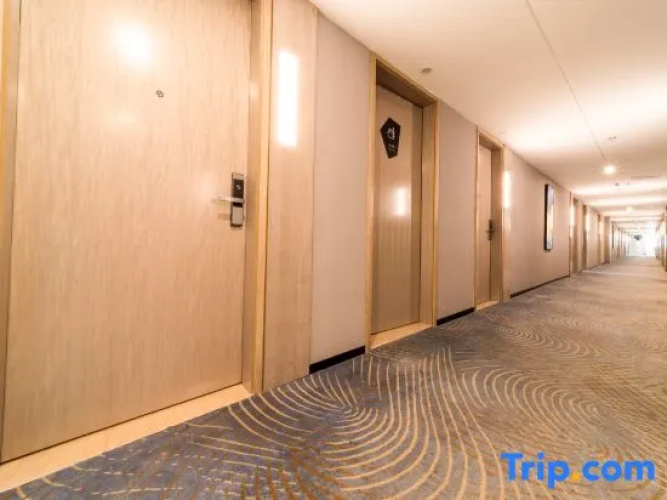 Weihuang Hotel