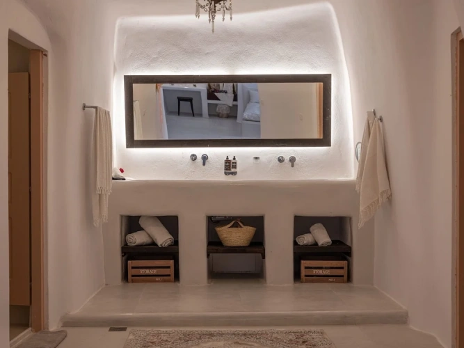 1 Bedroom Deluxe Suite
