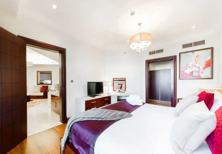 Grandeur Residences