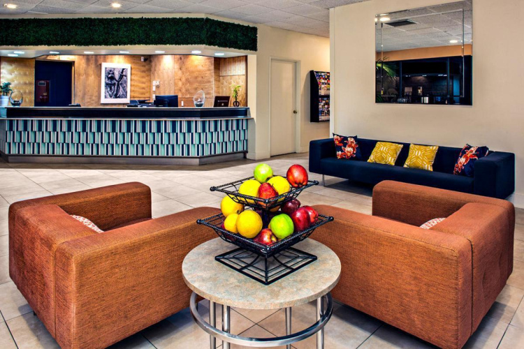 Days Inn Phoenix And Conference Center