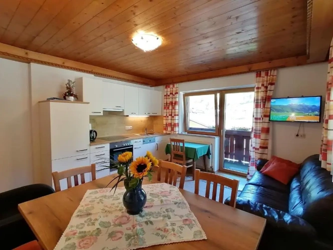 3 Bedrooms Apartment with balcony