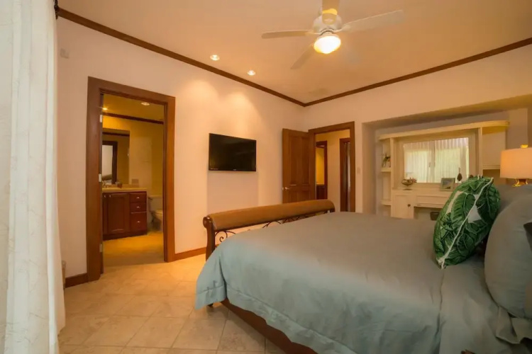 Veranda 8F - 2 bdr 2 Bath - Condo