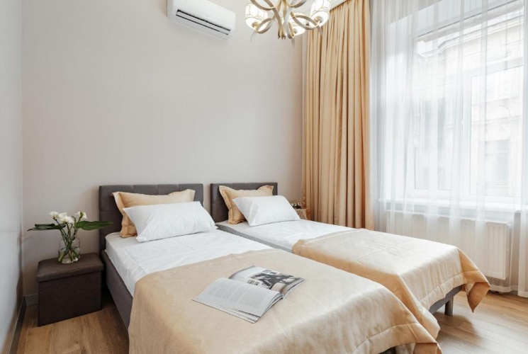 Deluxe Apartment