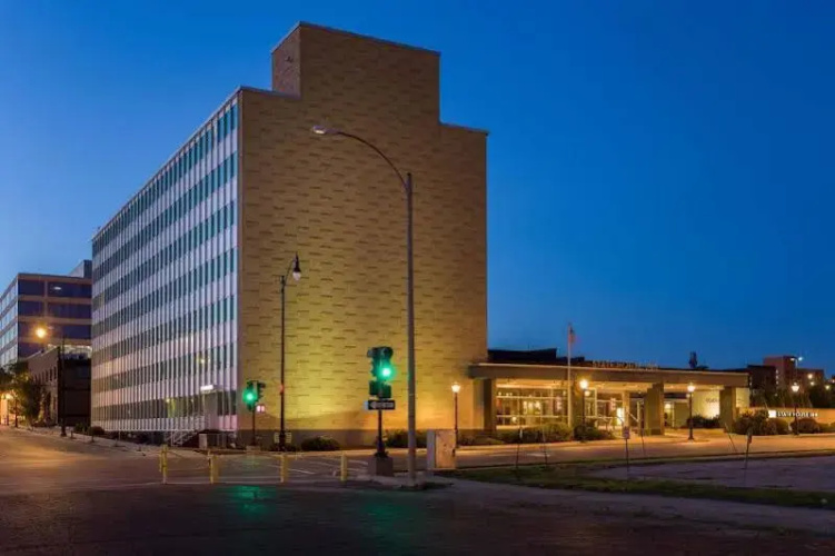 The State House Inn a Clarion Collection Hotel