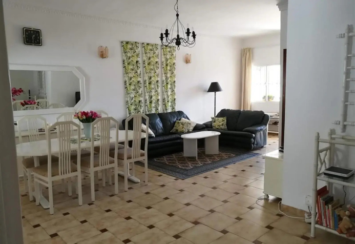 3 bedroom Spacious Apartment