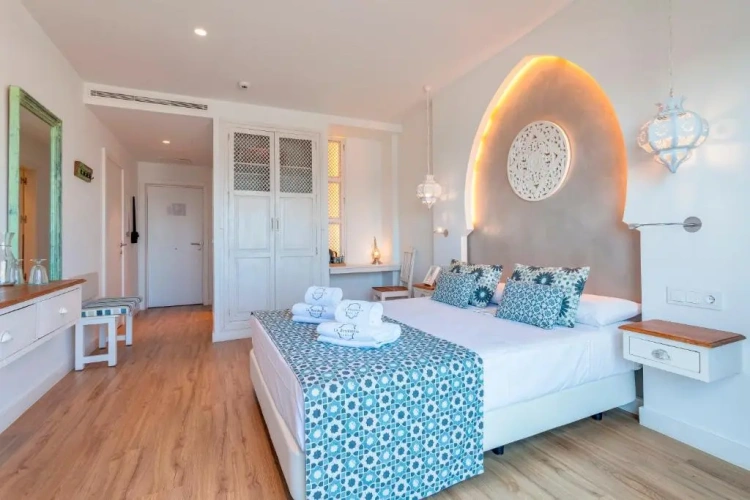 Standard Double room with sea view