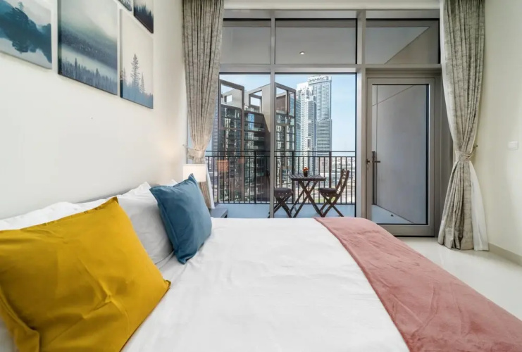 Lux BnB BLVD Central