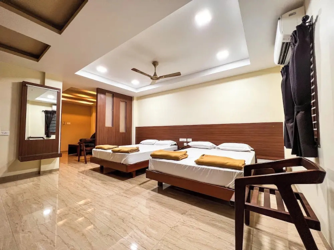 Shri Amman Residency