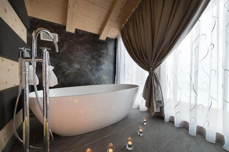 Prestige Suite with balcony and with view