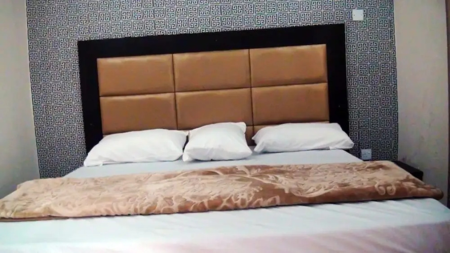 Laurel Blue Suites