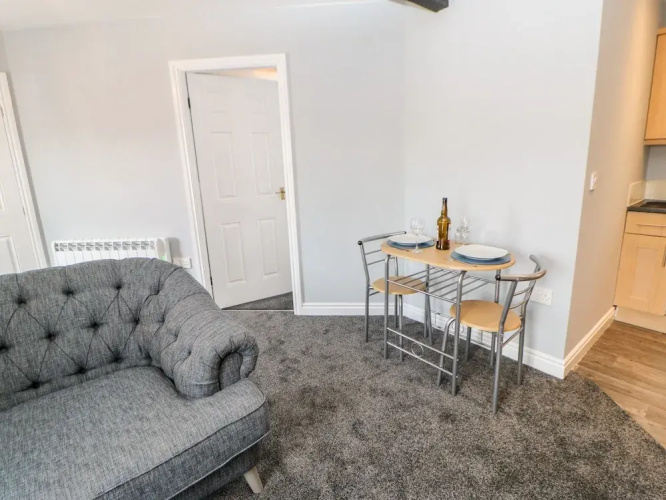 3 Kings Mews