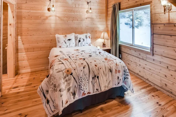 Ridgecrest Hideaway