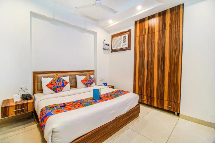 FabHotel Kiara