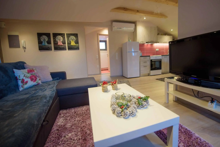 New Loft Polixeni