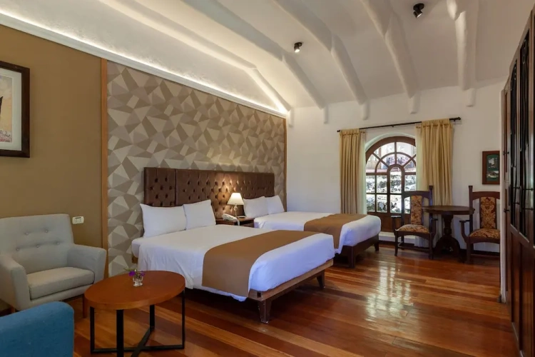 Standard Double Suite