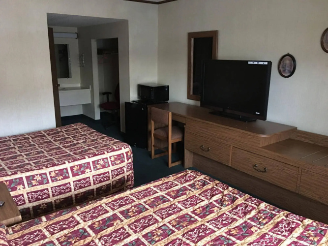 Parkway Inn