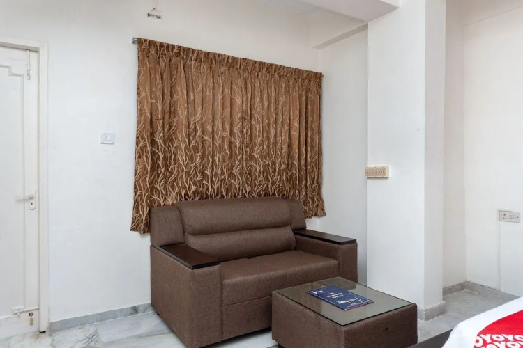 OYO 24168 Amrita Inn