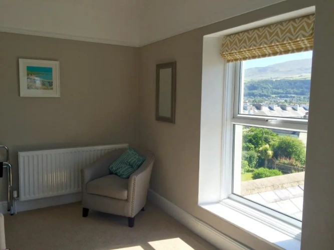 Suite with mountain view