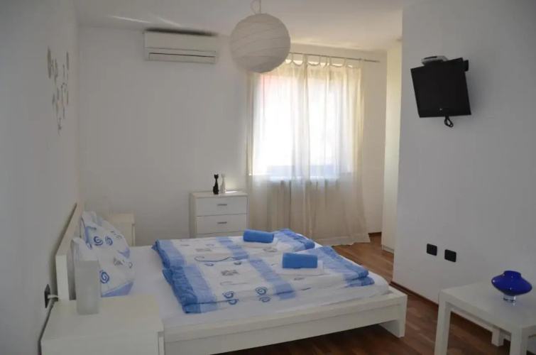 Apartments Bertok