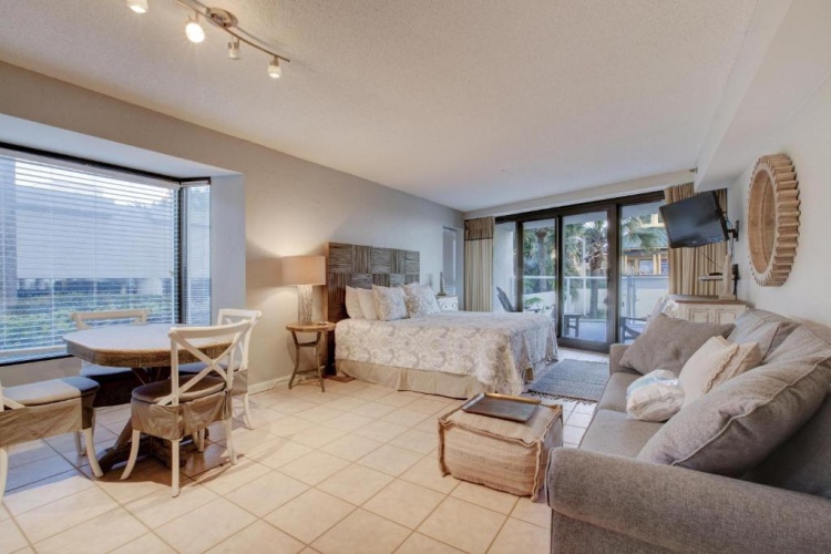 1 Bedroom Double Apartment with ocean view