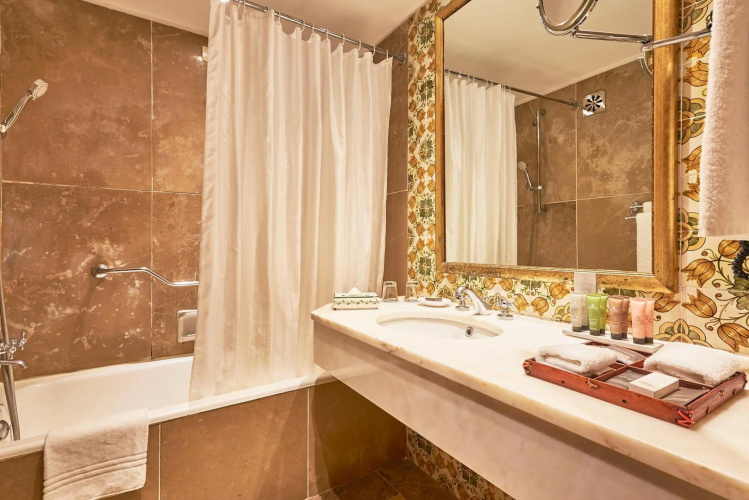 Dona Filipa Hotel photo 9