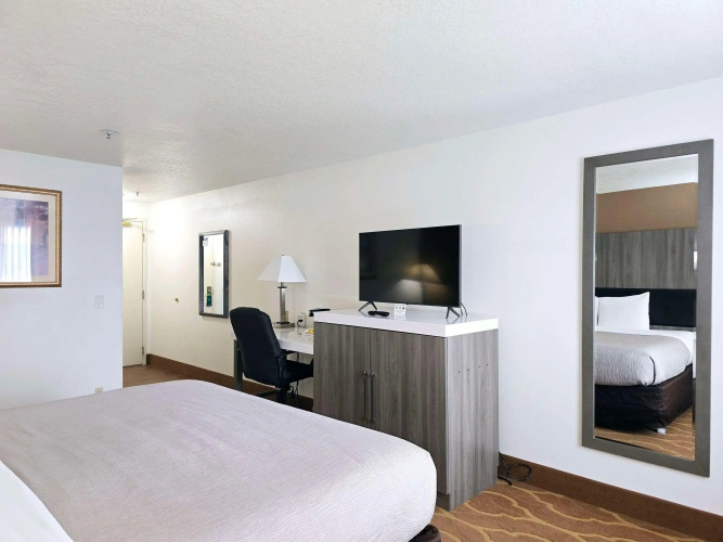 Quality Inn & Suites Longview Kelso