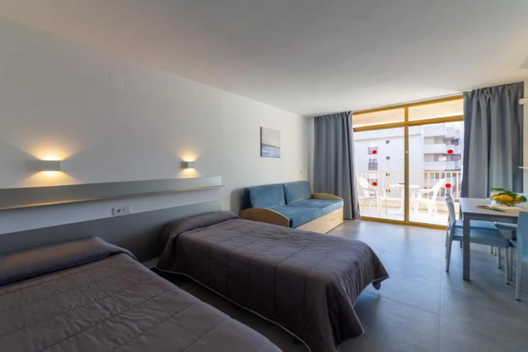 Inter2 Aparthotel Salou photo 8