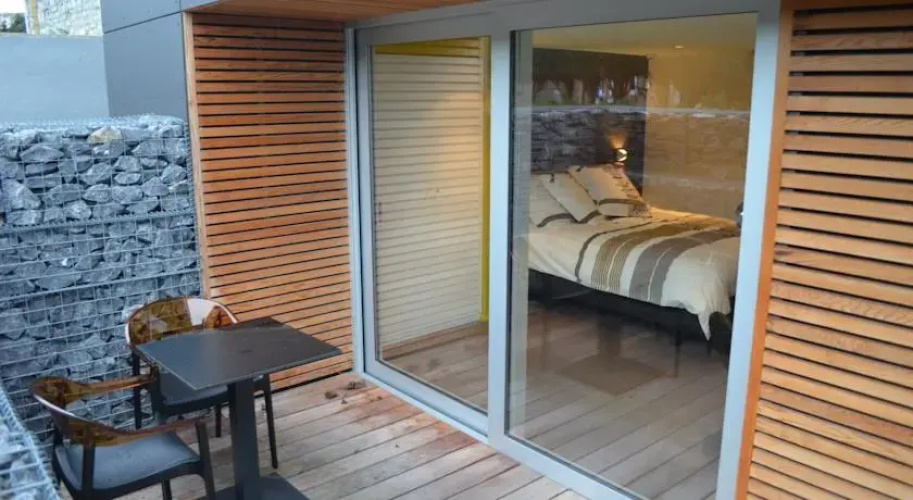 236 Guestroom
