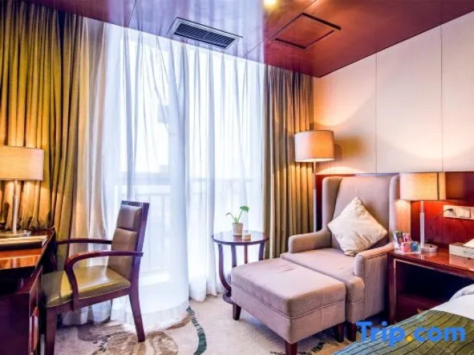 Standard Double room with view