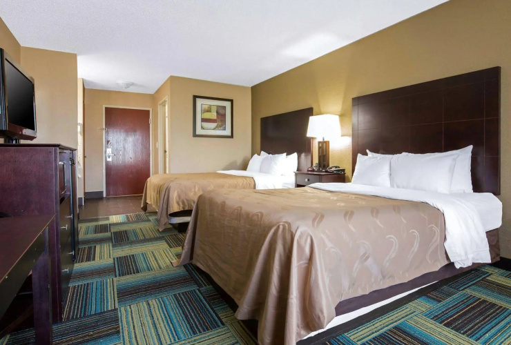 Quality Inn and Suites Arnold - St Louis