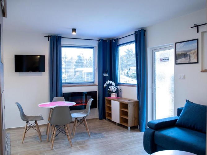 2 Bedrooms Chalet