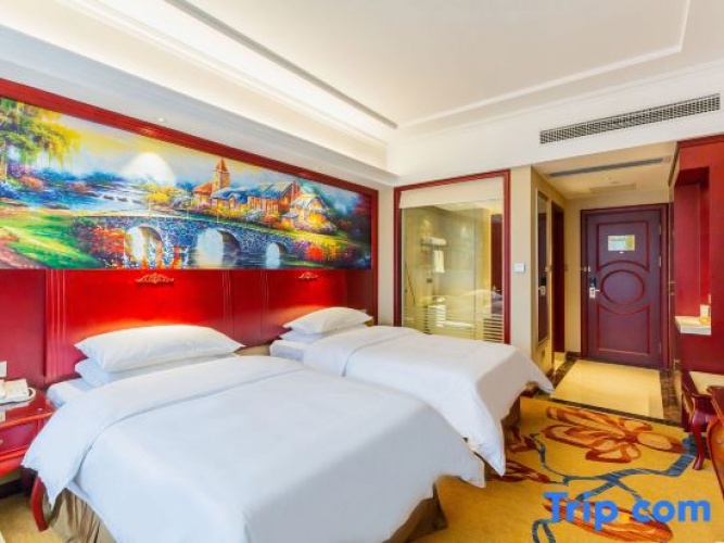 Deluxe Double room with view
