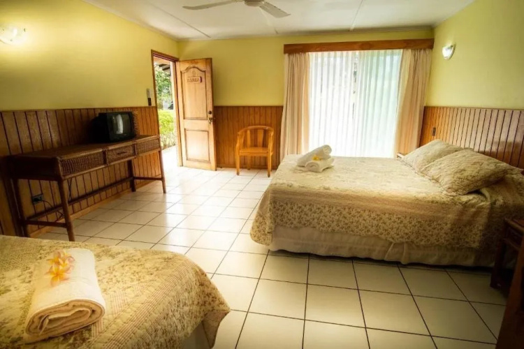 Maru Lodge