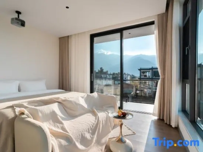 Standard Double room with balcony and with mountain view