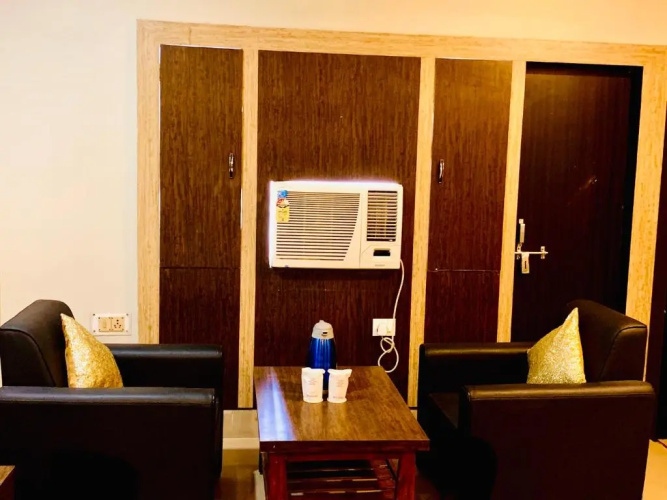 Hotel Reliance