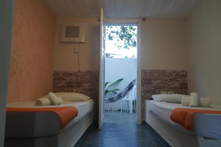 Standard Twin room with balcony