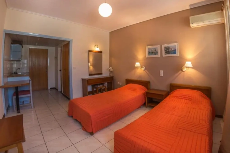 Economy Twin room with garden view