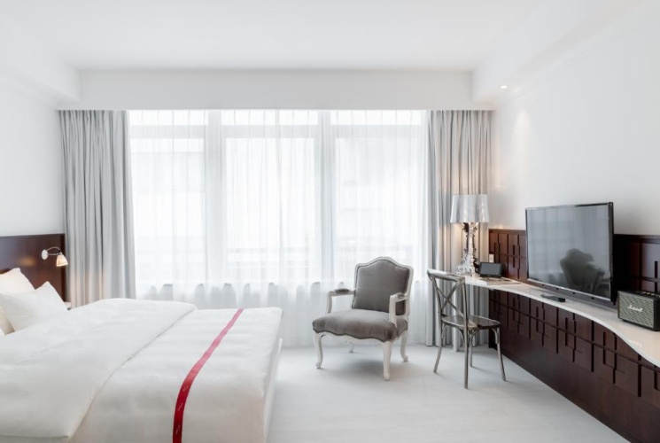 WOW room