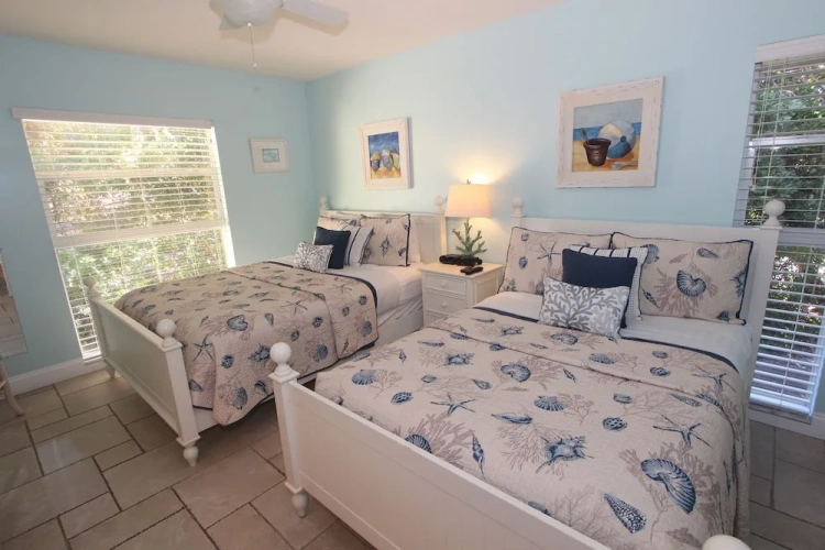 2 Bedrooms Deluxe room with pool view