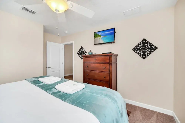 Pool W/private View! Harry Potter, Mickey Murals