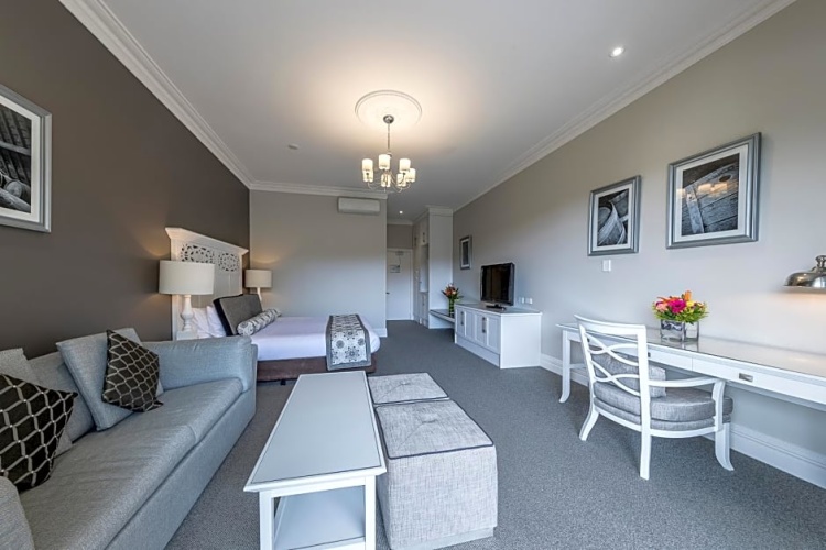 Double Suite