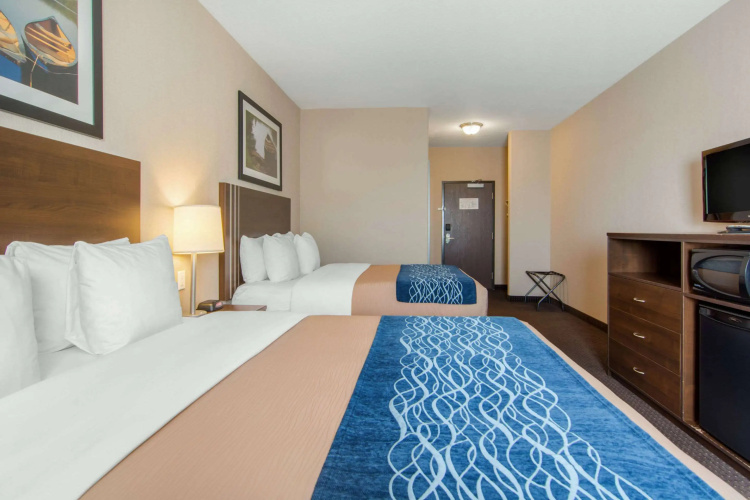 Comfort Inn & Suites