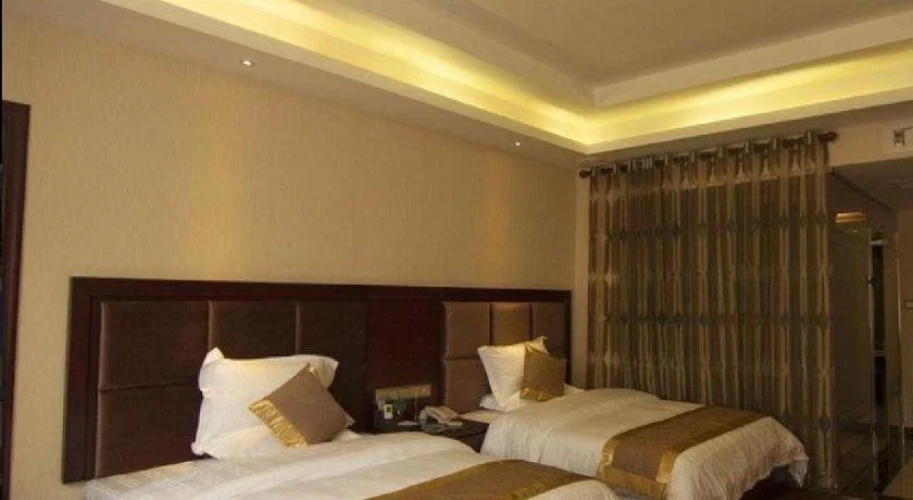 Yingde Junyue Hotel