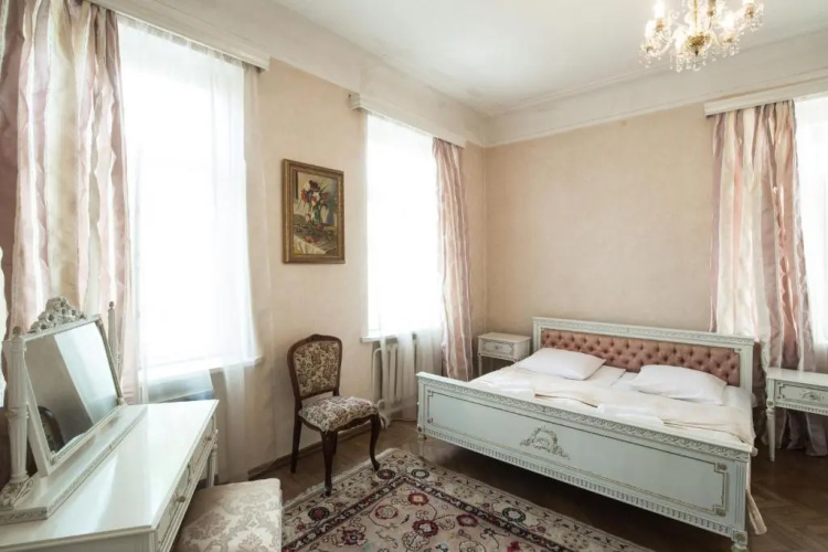 Mary's Apartment