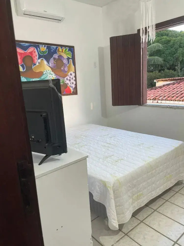 Quarto cama queen ar condicionado