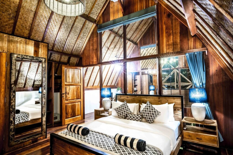 Gili Loft
